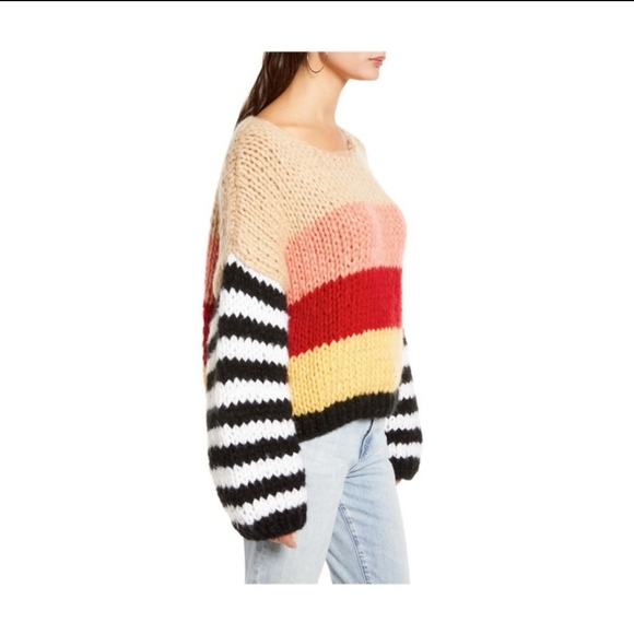 SOLD!! Blank NYC Sweetheart Color Block Sweater Size S - Picture 2 of 12